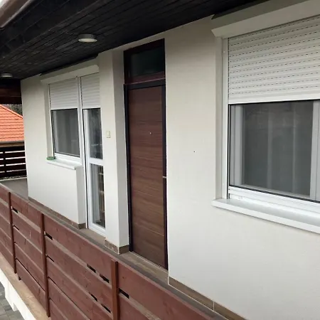 アパート Dio Vendeghaz