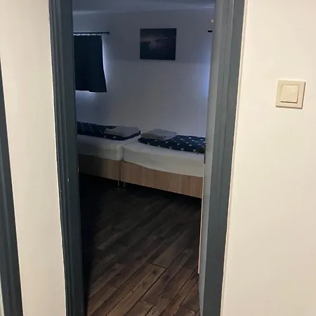 Dio Vendeghaz アパート *