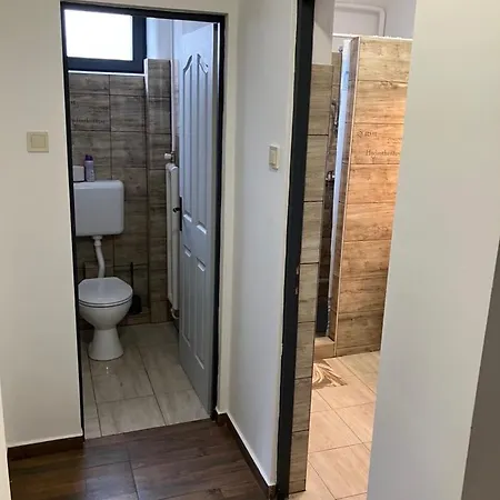 Dio Vendeghaz * バラトンフェニヴェシュ