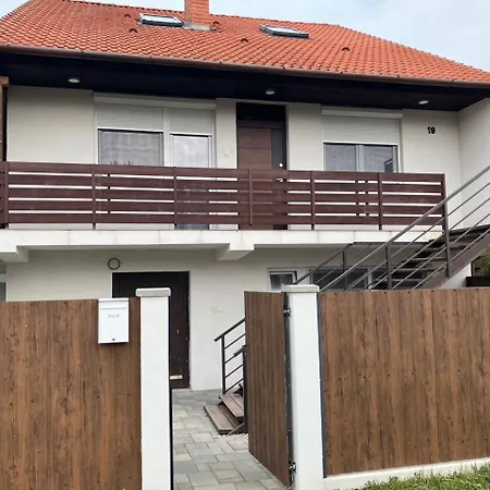 Dio Vendeghaz Apartment